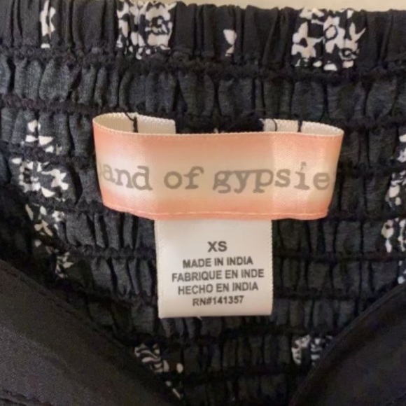 Black and White Paisley Dress - Picture 9 of 10